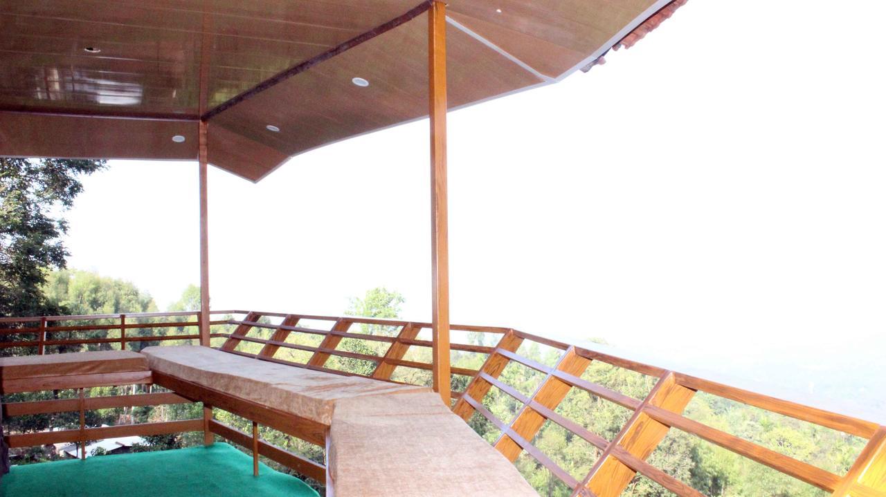 Vythiri Hills Hotel Exterior photo